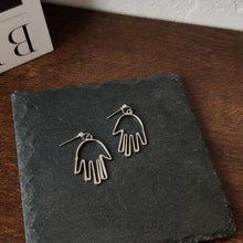 Load image into Gallery viewer, Punk Human Face Drop Earrings