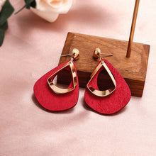 Load image into Gallery viewer, Women Gold Earrings
